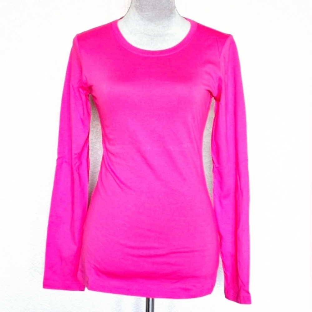 Hot pink long sleeved round neck shirt Large
